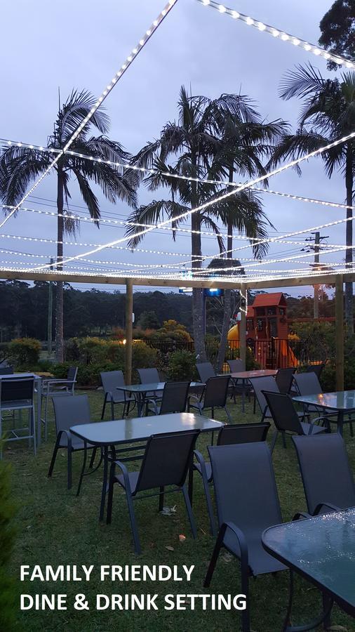 Tabourie Lake Motor Inn Bagian luar foto